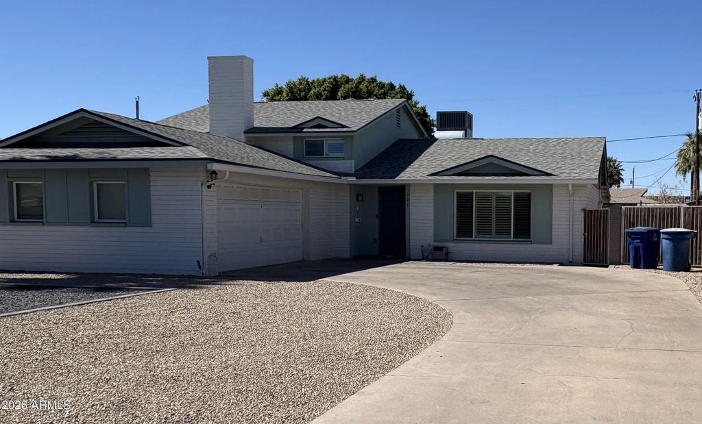 121 E Santa Cruz Drive, Tempe