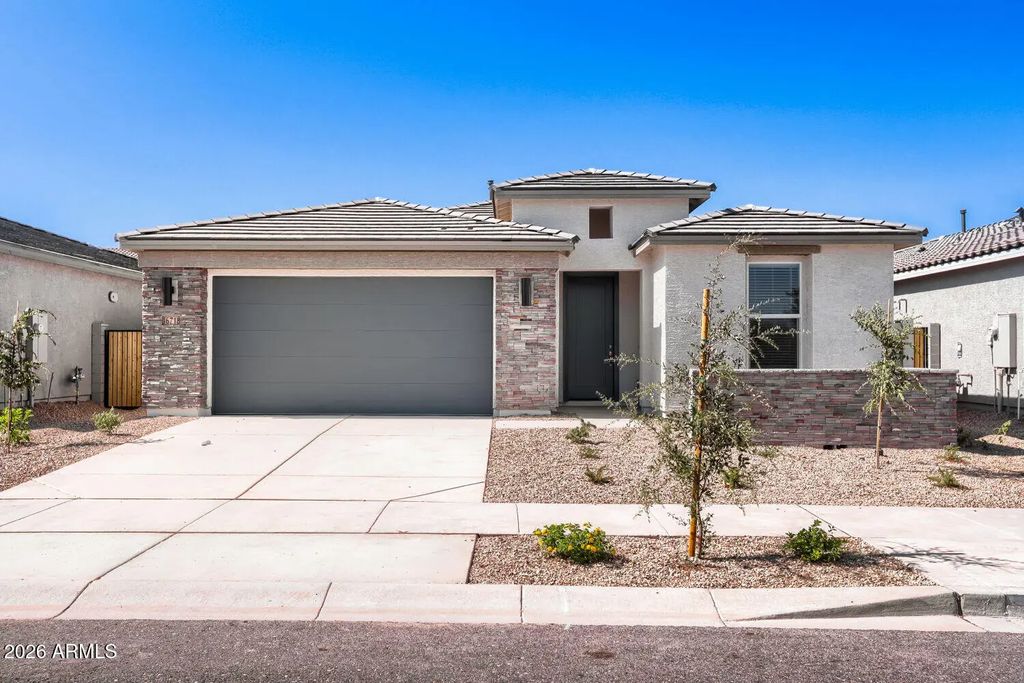 16718 W Spur Drive, Surprise