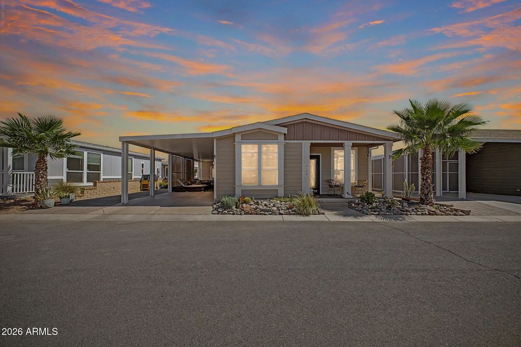 1110 N Henness Road (unit 2126), Casa Grande