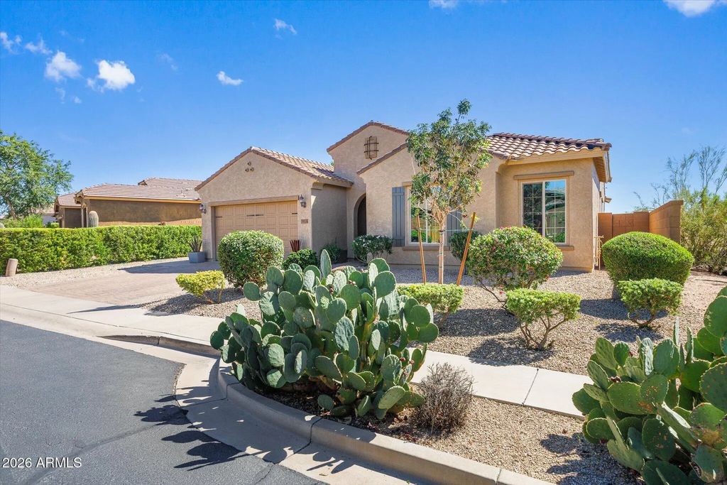 5913 E Bramble Berry Lane, Cave Creek