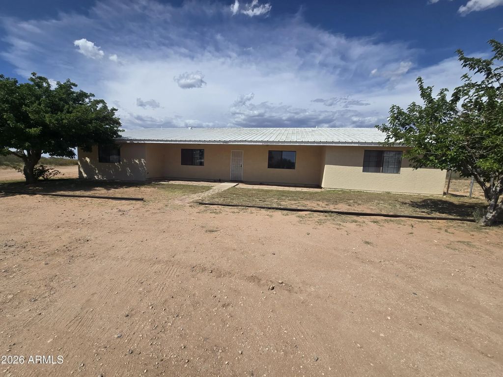 11002 E Highway 92 Highway, Hereford