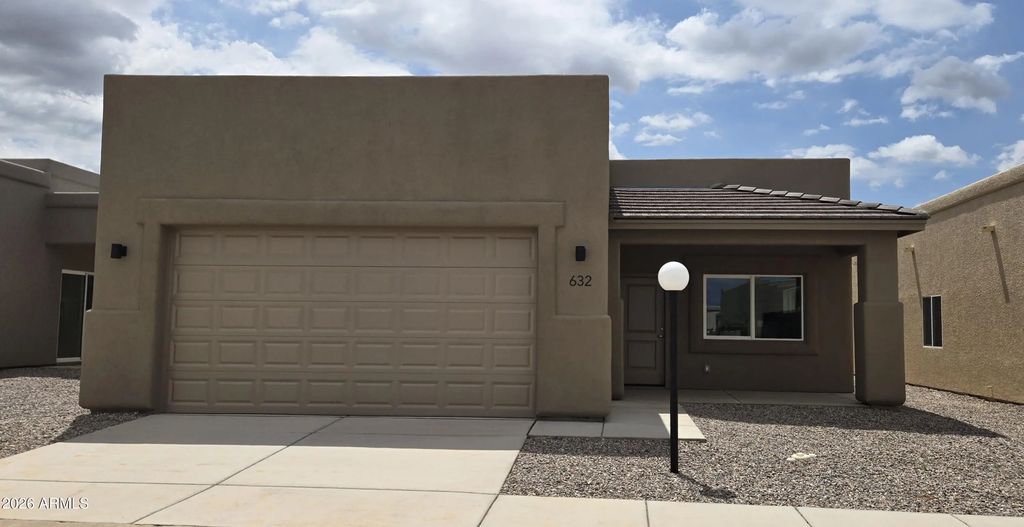 632 S Sky Ranch Road, Sierra Vista