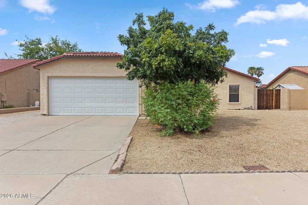 6328 W Ironwood Drive, Glendale