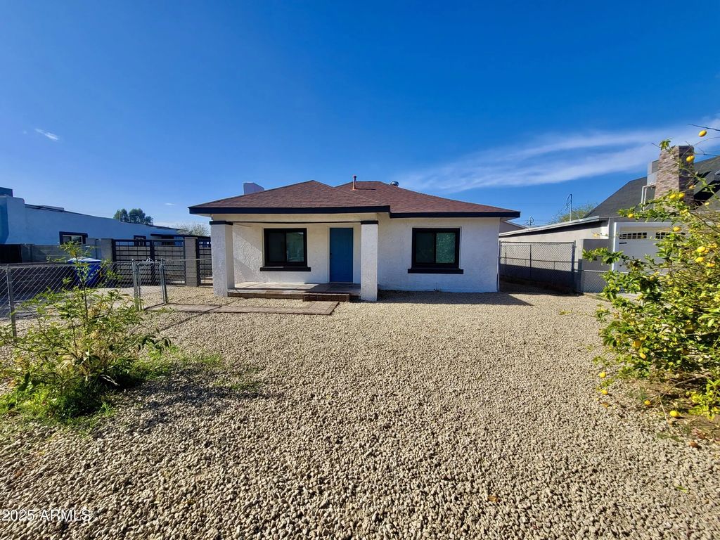 2112 N 24th Place, Phoenix