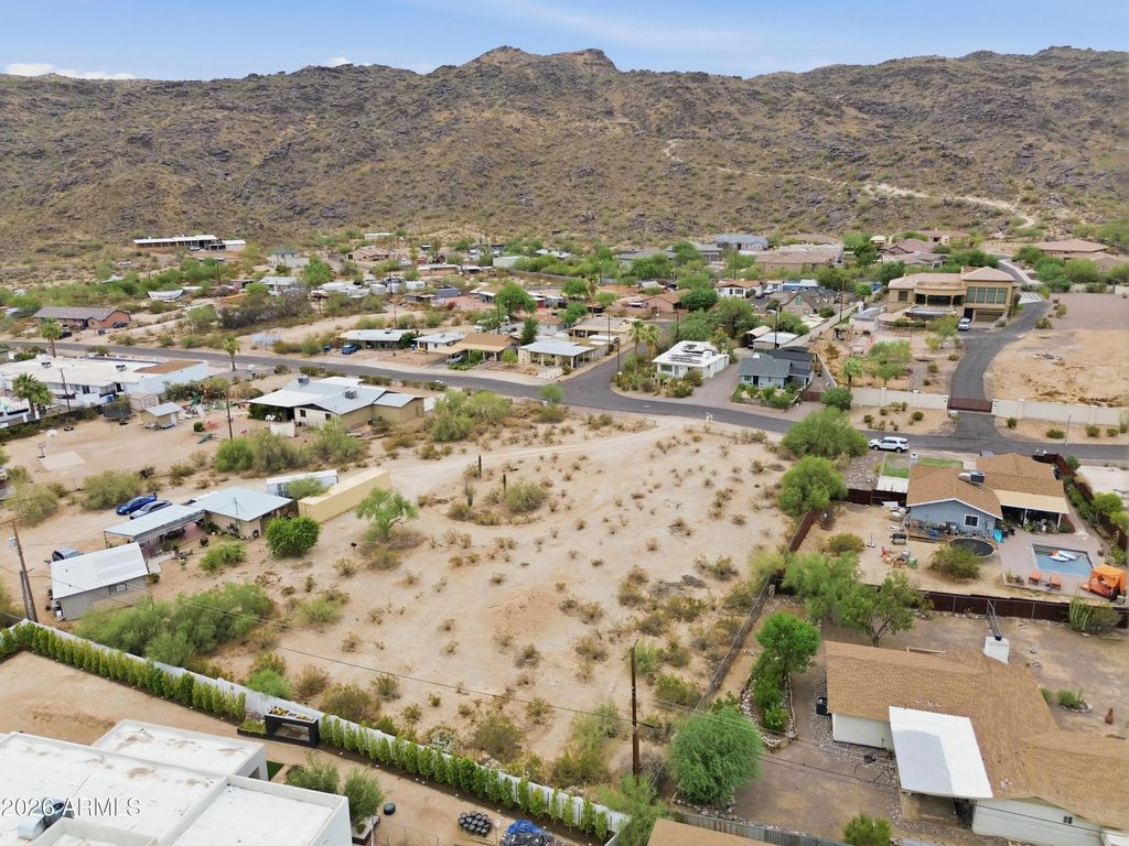 2436 E Winston Drive (unit 16b), Phoenix