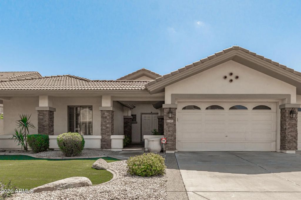 1687 E Carob Drive, Chandler
