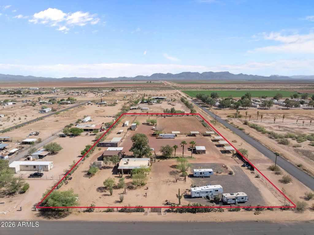 50702 W Hector Road, Aguila