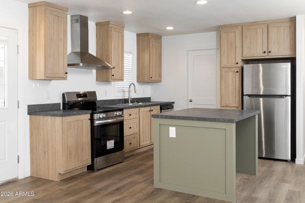 8601 N 71st Avenue (unit 119), Glendale