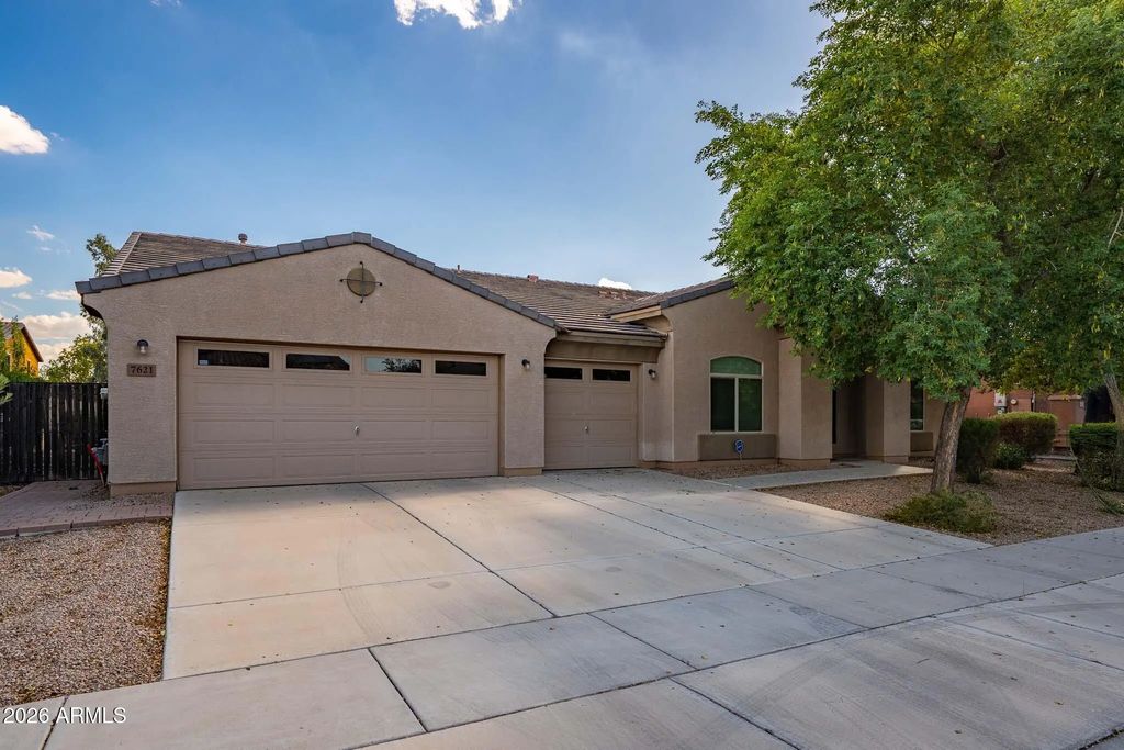 7621 W Peck Drive, Glendale