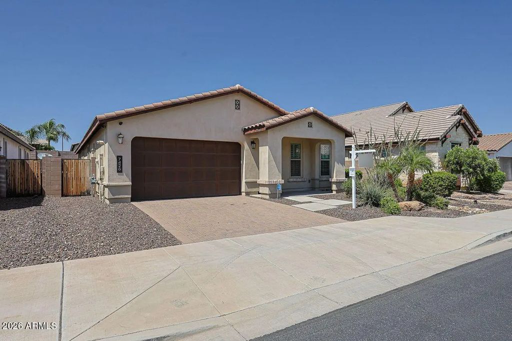 7426 W Maya Way, Peoria