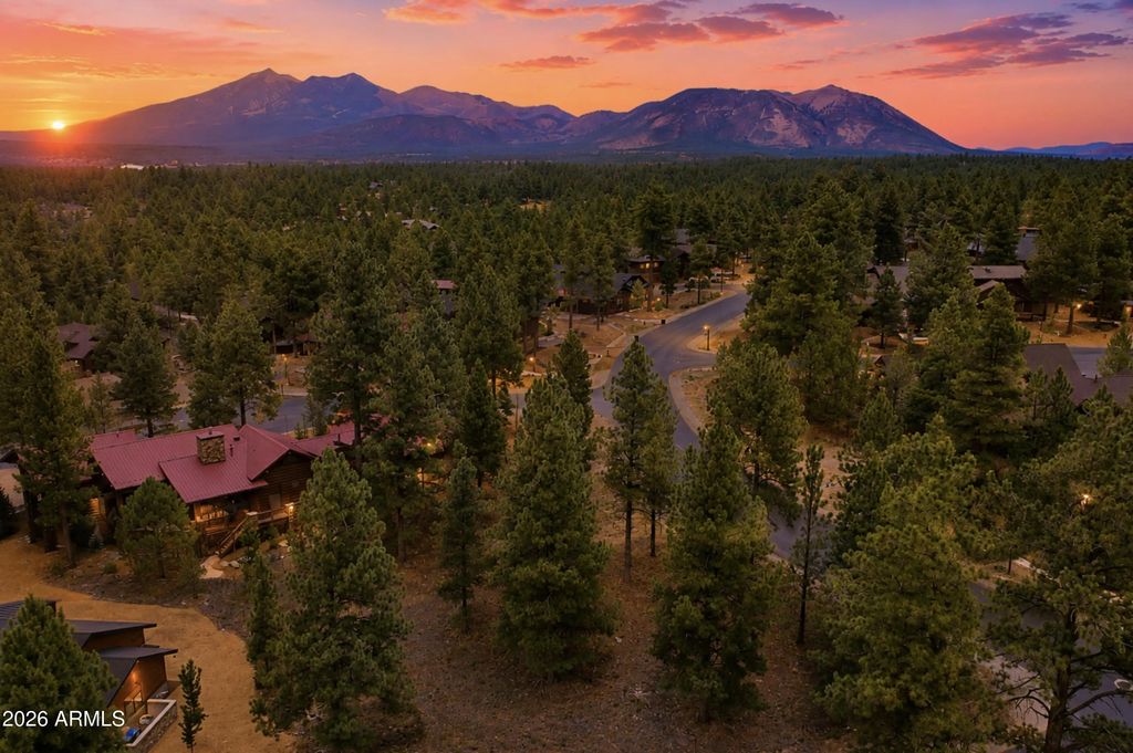 1884 E Sleeper Hollow Court (unit 135), Flagstaff