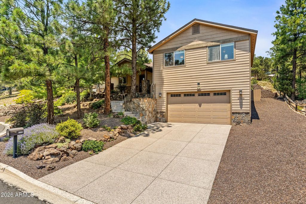 2723 N Sandstone Way, Flagstaff