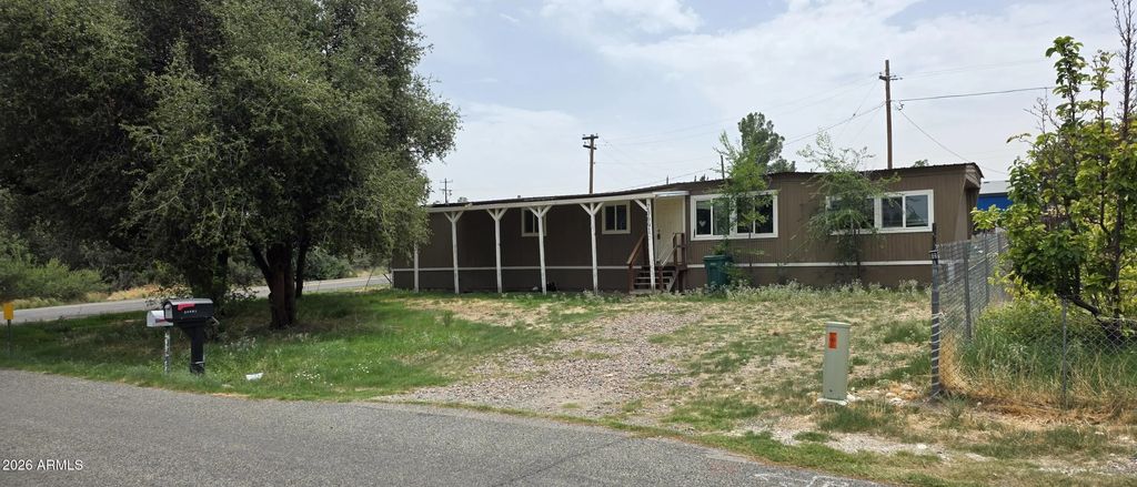 20691 E Quail Run Drive, Mayer