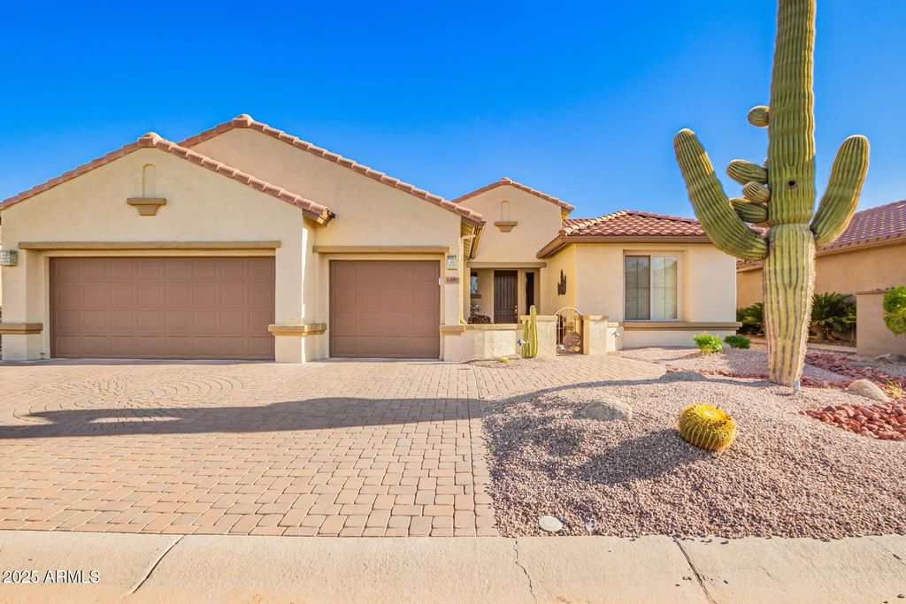 5381 N Pioneer Drive, Eloy