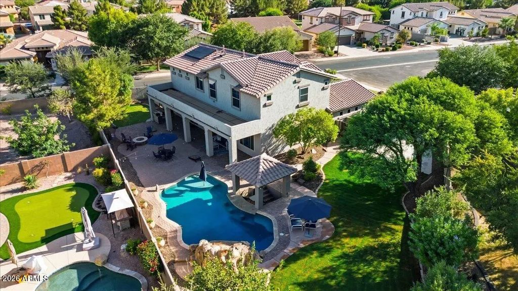 1122 E Lodgepole Drive, Gilbert