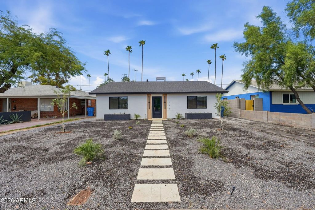 1238 E Almeria Road, Phoenix
