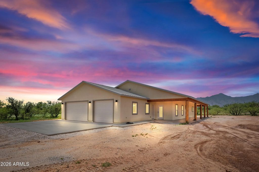 8557 S Calle Mia, Hereford