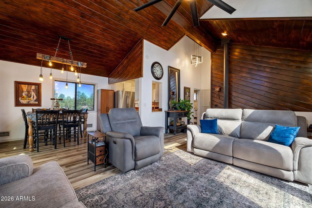 2266 Spitfire Circle, Overgaard