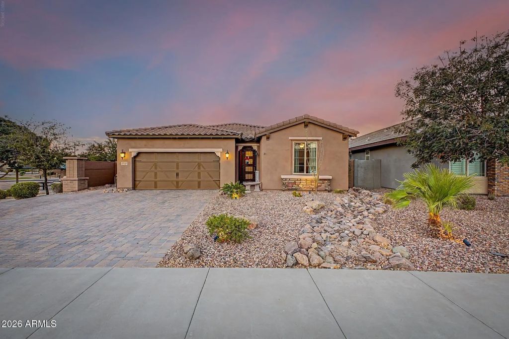 5727 S Hemet Street, Gilbert