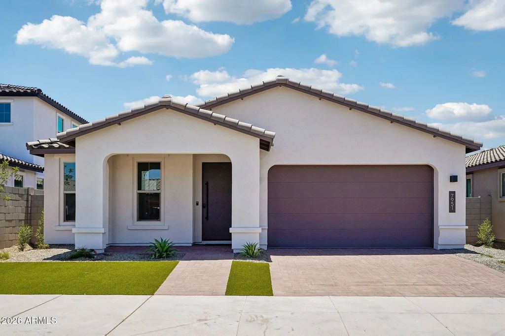 7951 W Loma Lane, Peoria