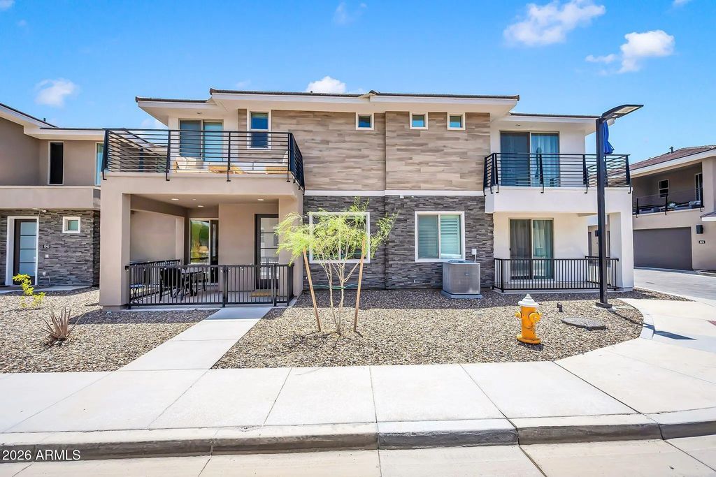 2121 W Sonoran Desert Drive (unit 97), Phoenix
