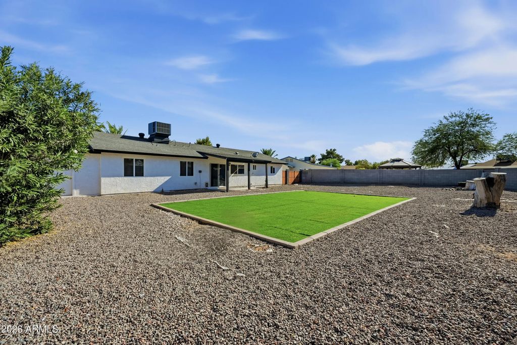 2566 E Villa Rita Drive, Phoenix