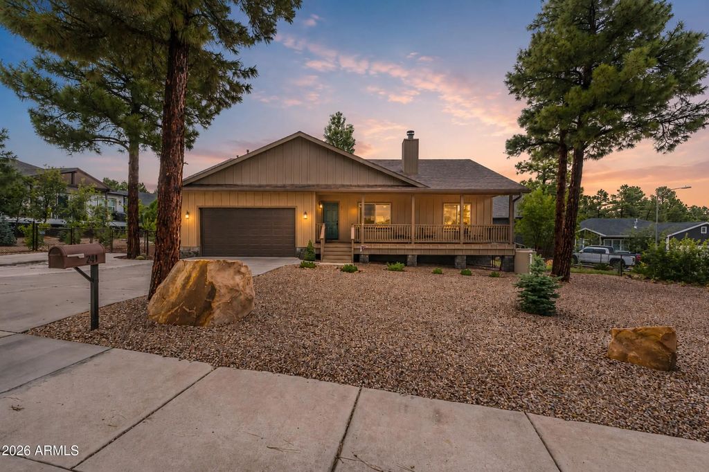 241 W Owens Street, Show Low