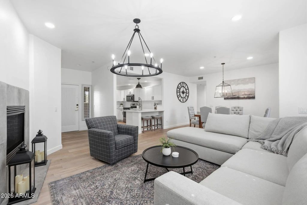 19700 N 76th Street (unit 1119), Scottsdale