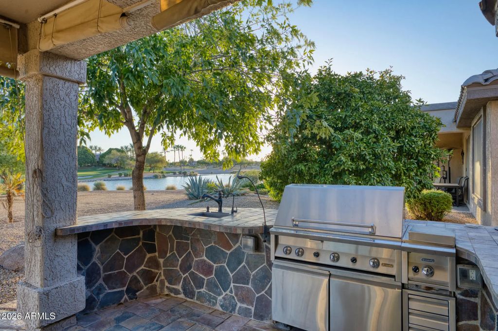 15869 W Clear Canyon Drive, Surprise