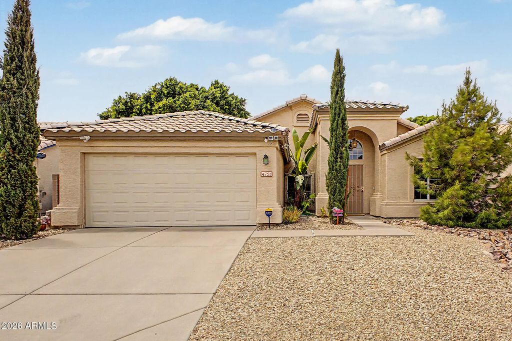 4751 W Ponderosa Lane, Glendale