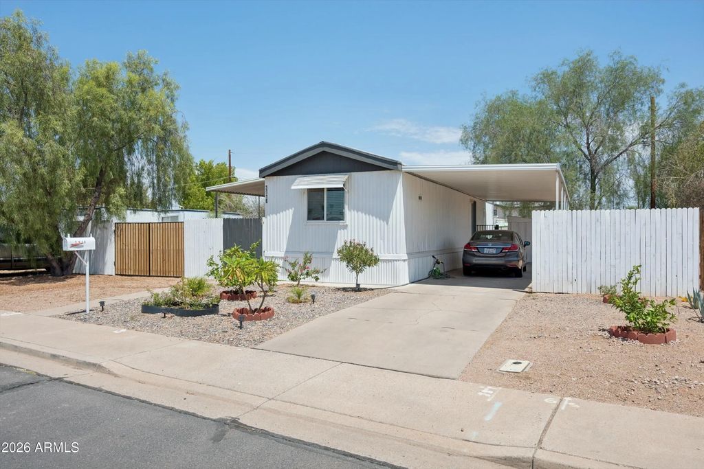 3916 E Birchwood Avenue, Mesa