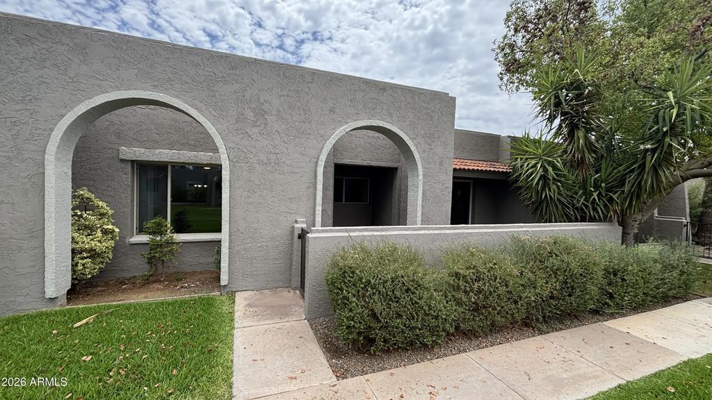 7206 N Via De Paesia, Scottsdale