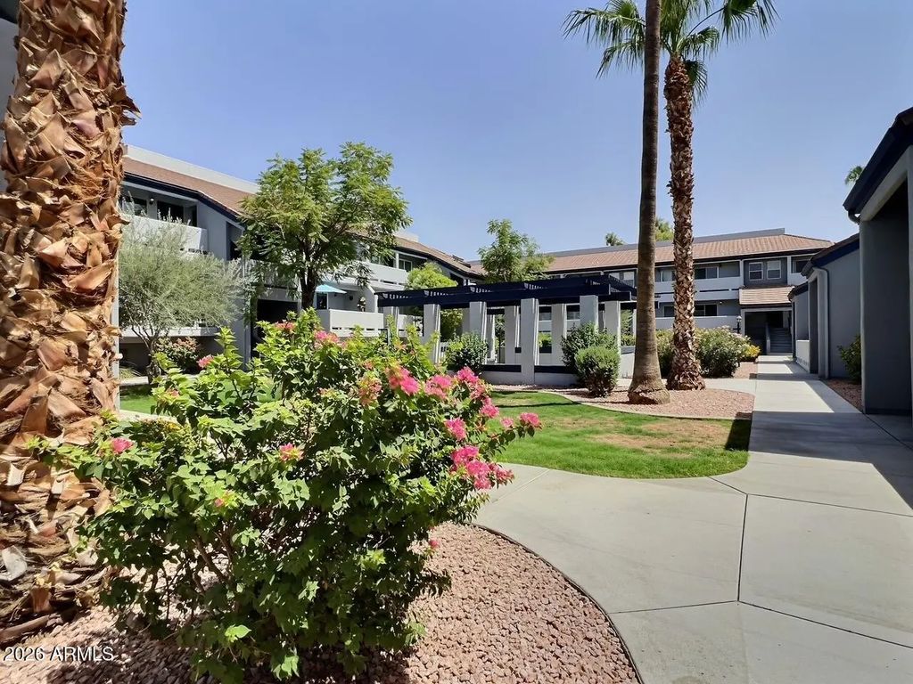1331 W Baseline Road (unit 209), Mesa