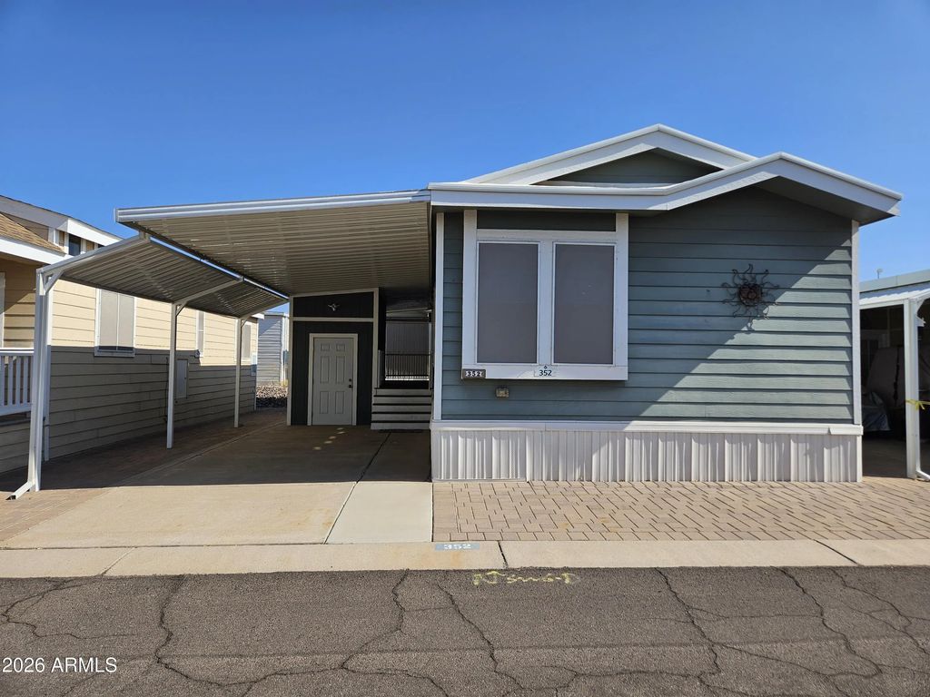 8700 E University Drive (unit 352), Mesa
