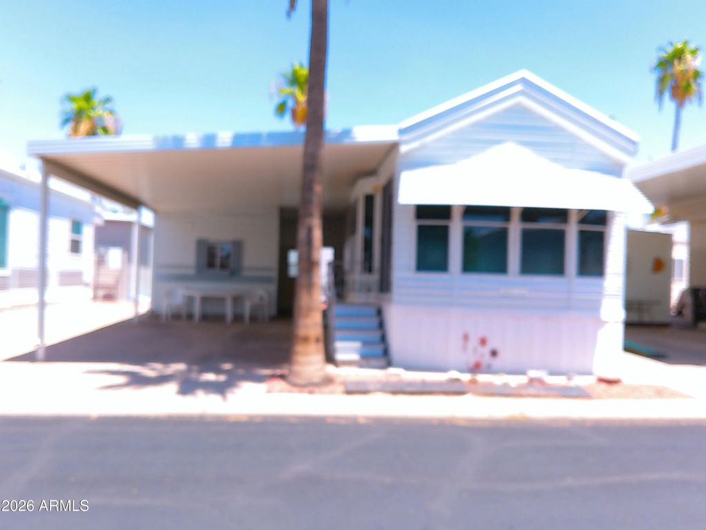 719 Emerald Drive, Apache Junction