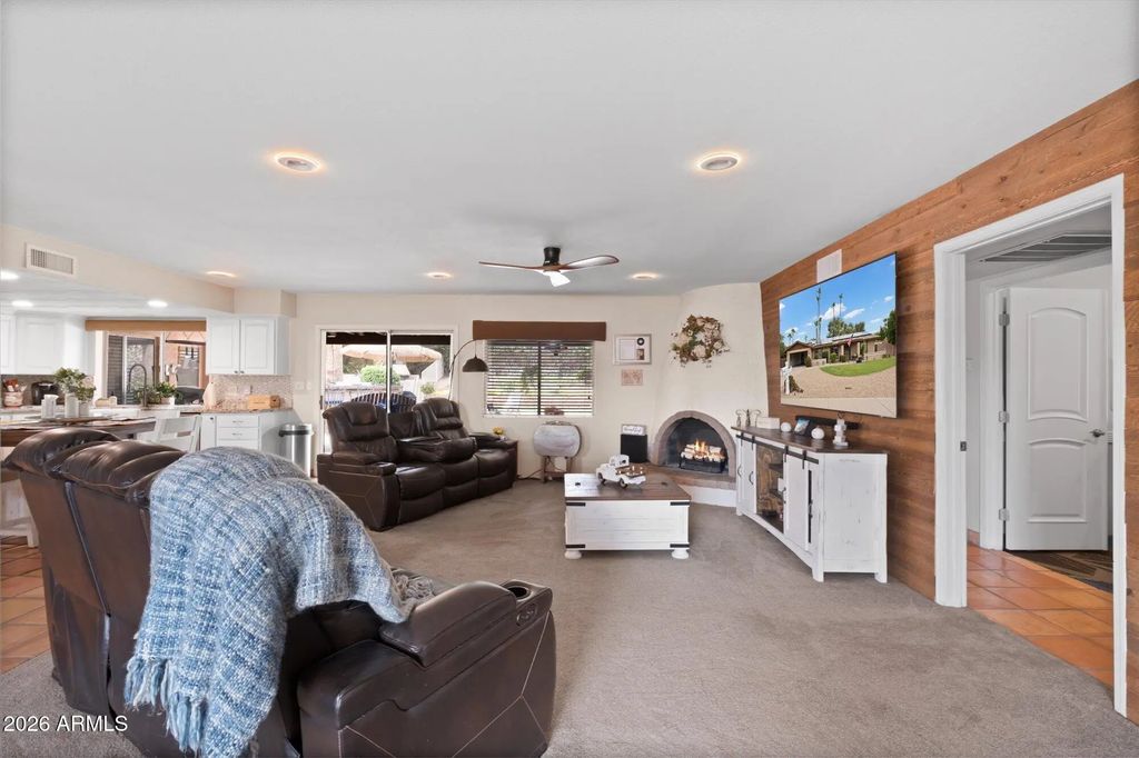5834 E Waltann Lane, Scottsdale