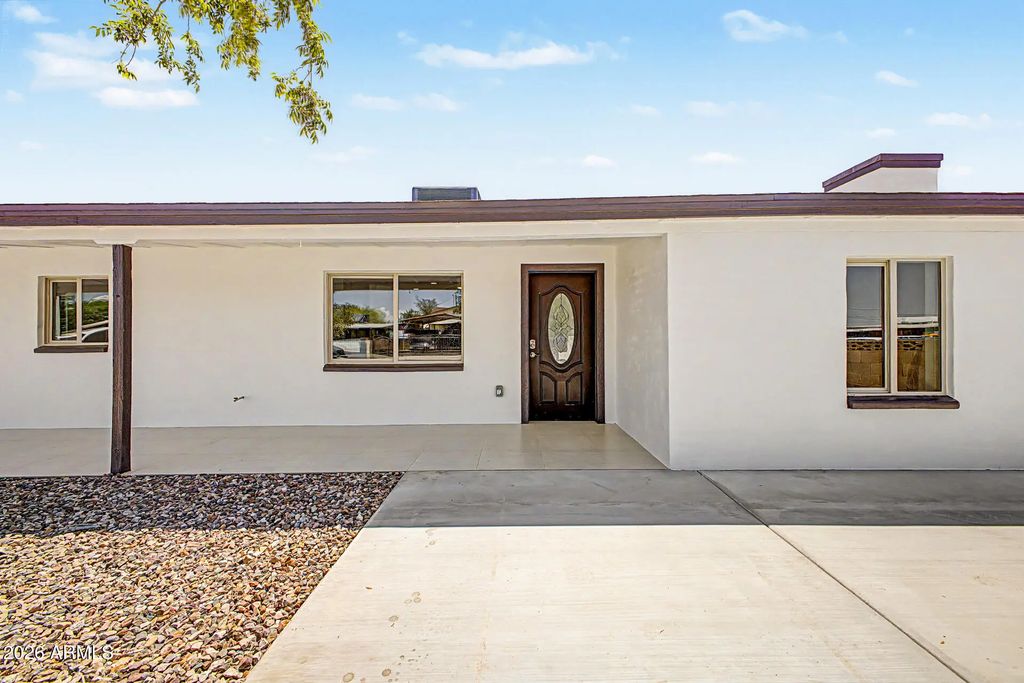 1609 W Chipman Road, Phoenix