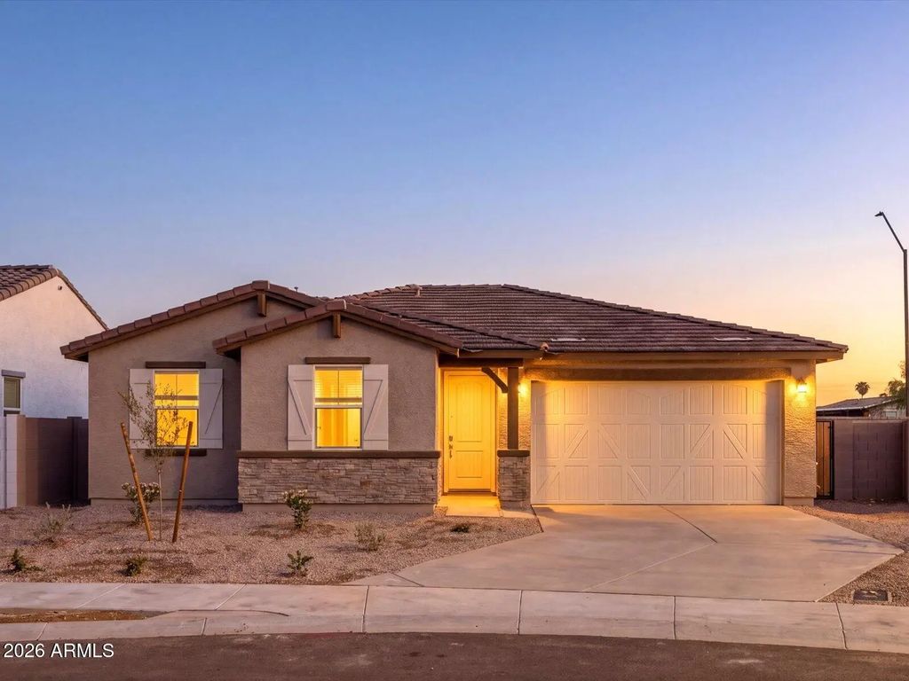 17752 W Woodlands Avenue, Goodyear