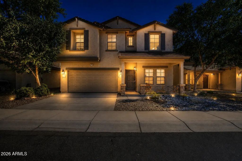 2015 W Davis Road, Phoenix