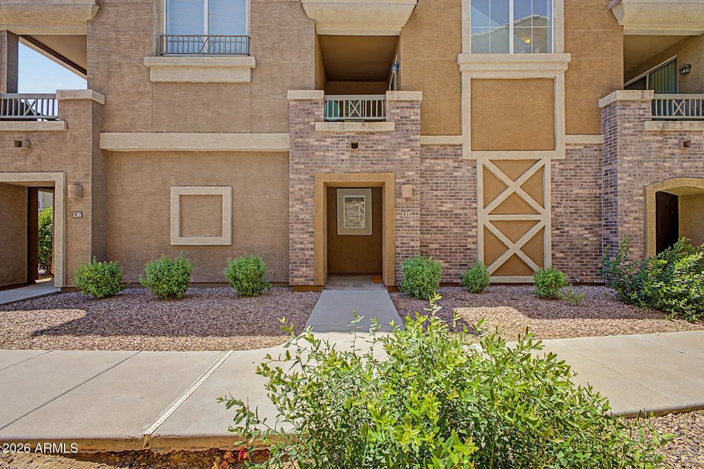 18250 N Cave Creek Road (unit 137), Phoenix