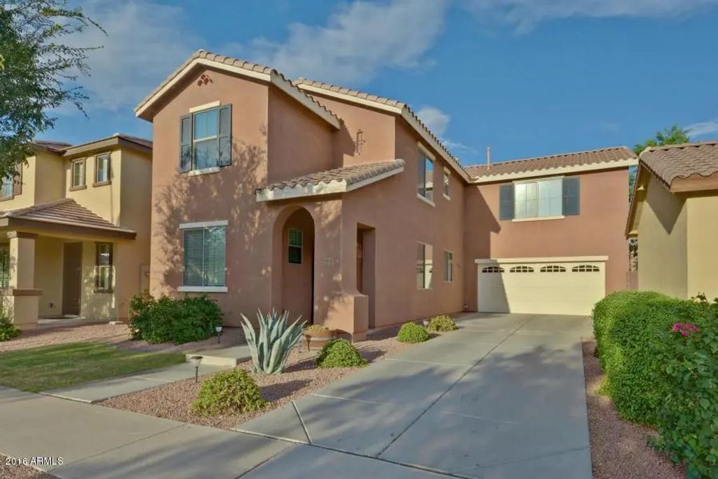 2065 S Martingale Road, Gilbert