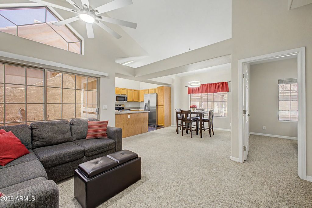 2801 N Litchfield Road (unit 17), Goodyear
