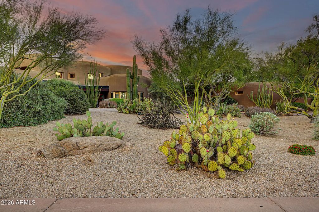 7704 E Black Mountain Road, Scottsdale