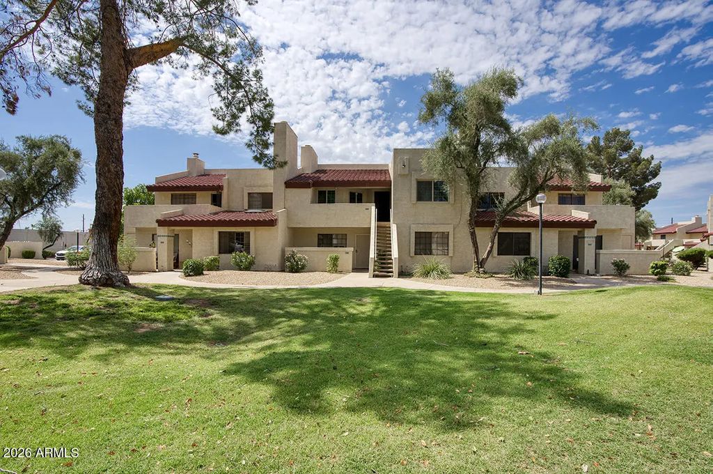 2020 W Union Hills Drive (unit 114), Phoenix