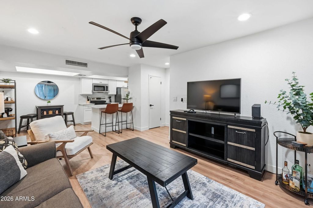 4444 E Paradise Village Parkway N (unit 135), Phoenix