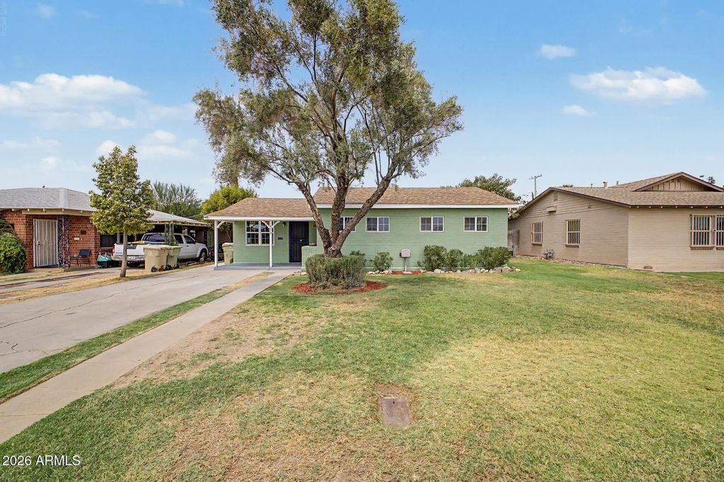 5712 W Orangewood Avenue, Glendale