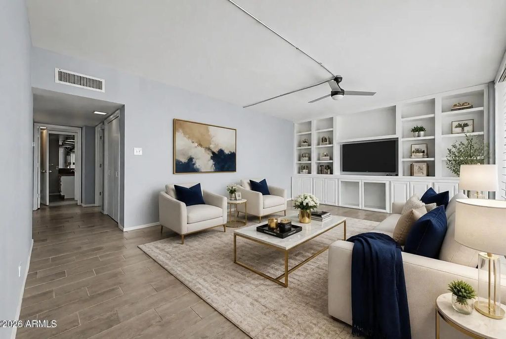 207 W Clarendon Avenue (unit 2b), Phoenix