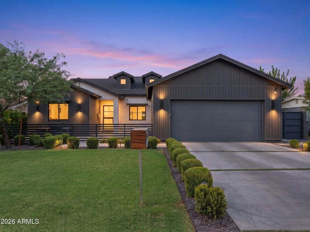4224 E Earll Drive, Phoenix