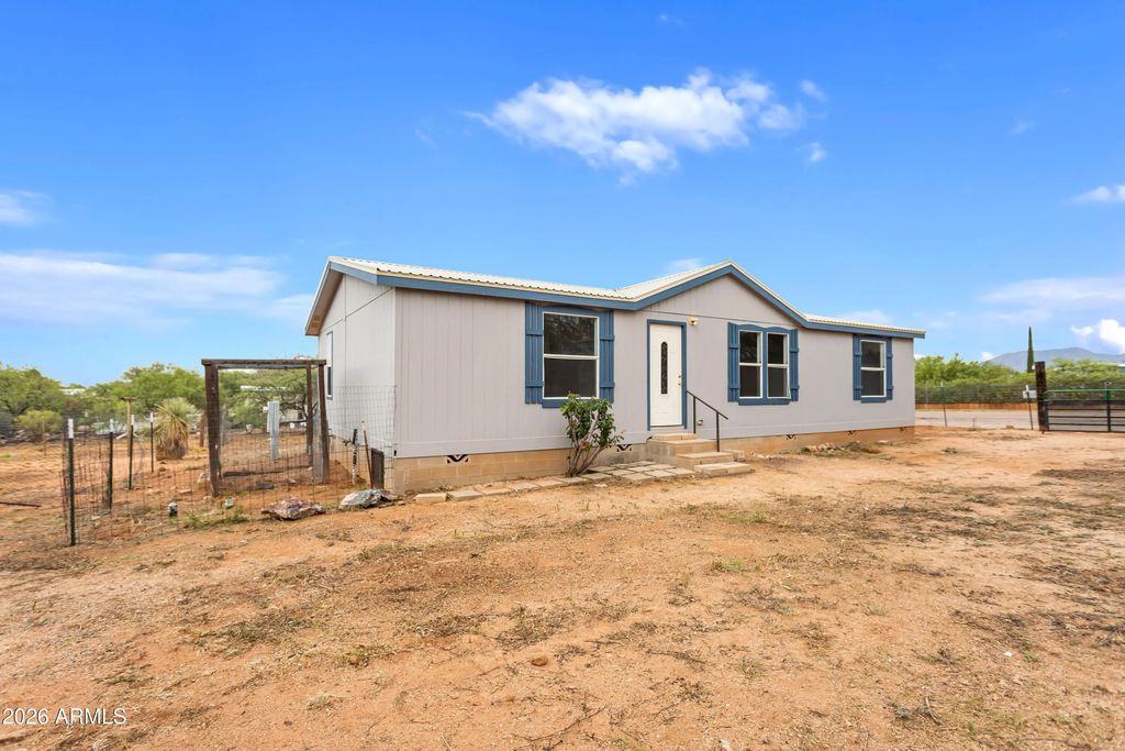 3136 W Rice Road, Benson