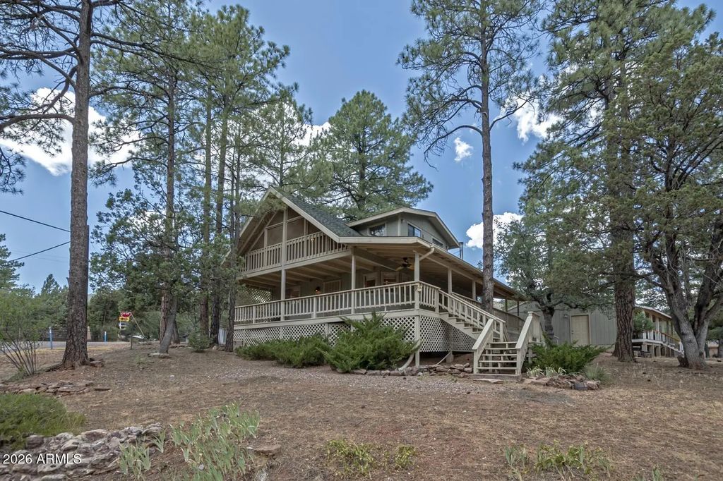3943 N Pine Road, Pine